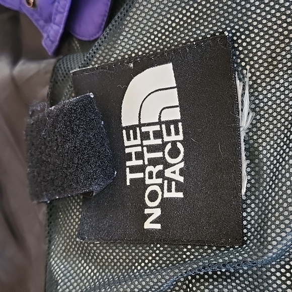 VTG North Face Womens L Gore Tex Mountain Light Rain Jacket Black Purple - Picture 13 of 13